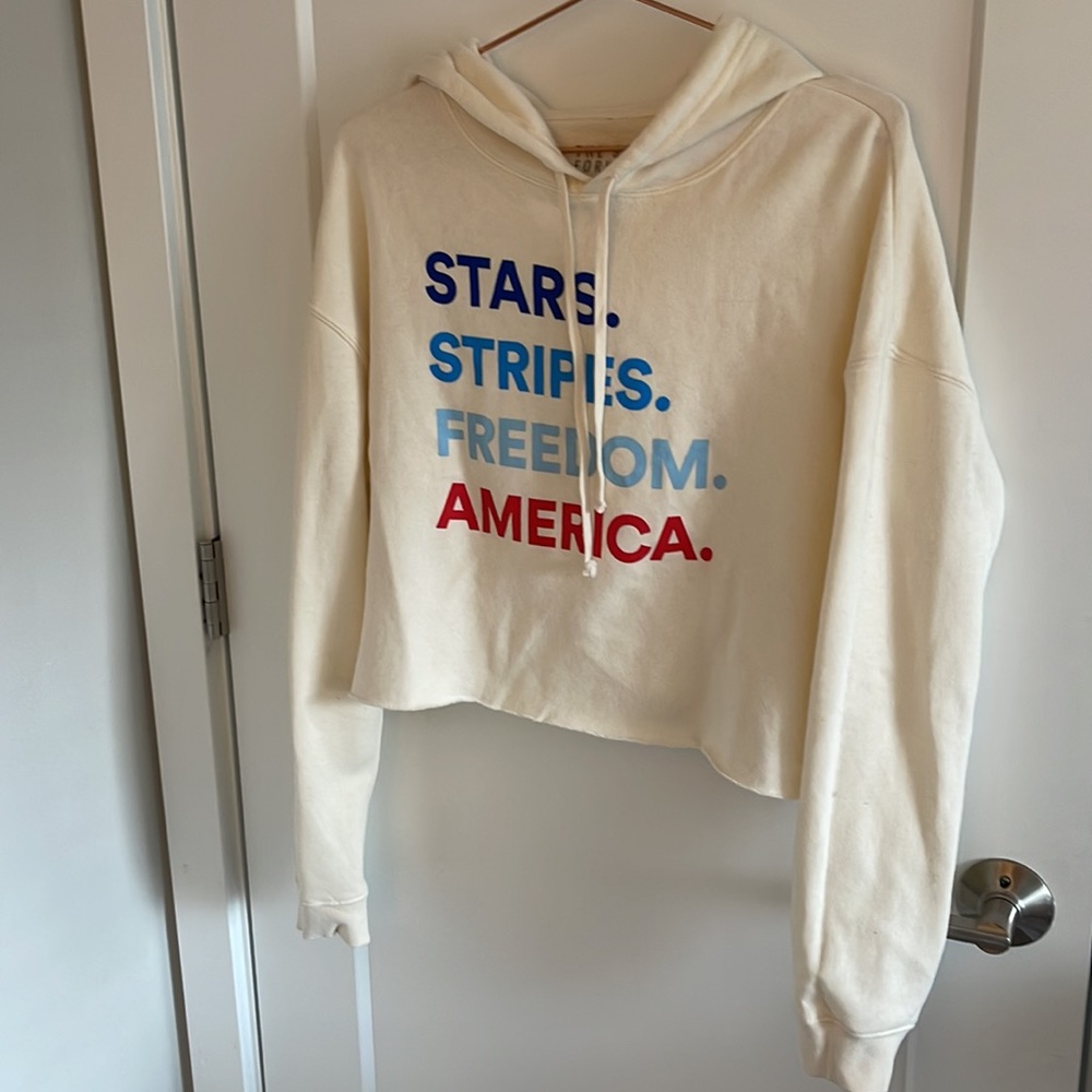 NWOT 4 THINGS® Patriotic Women's Cropped Hoodie